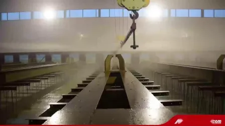 亜鉛釜、炉、プレを備えた溶融亜鉛めっきライン